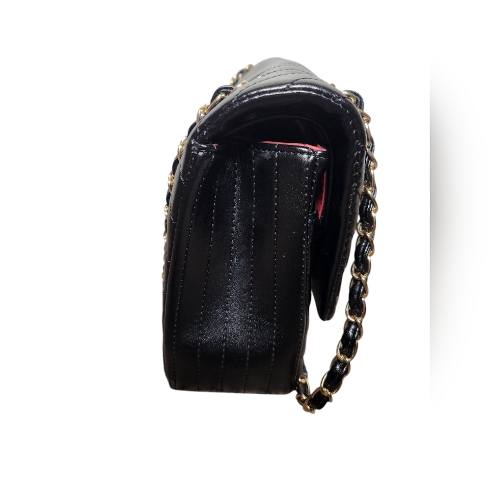 Chevron Black Quilted Shoulder Crossbody Gold Chain Bag - Picture 3 of 7
